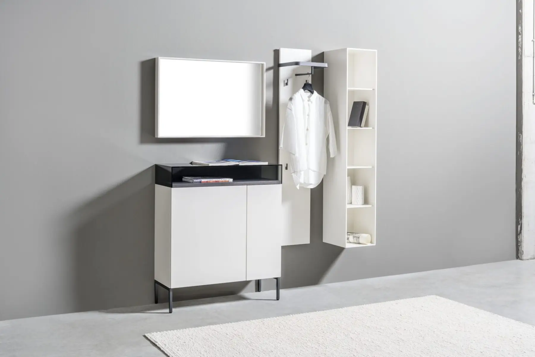 Garderobe Kaya in Weiß mit Spiegel, Schuhschrank und Hakenleiste